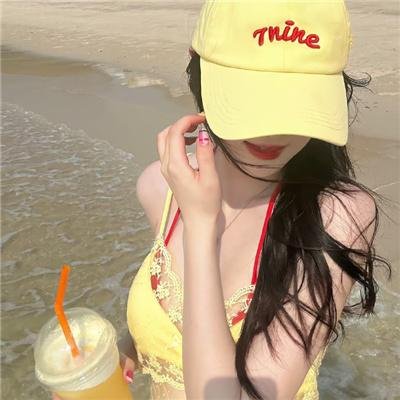 夜晚的水母不会游泳